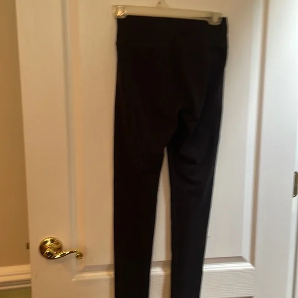 NWOT Aerie chill leggings - Picture 2 of 3
